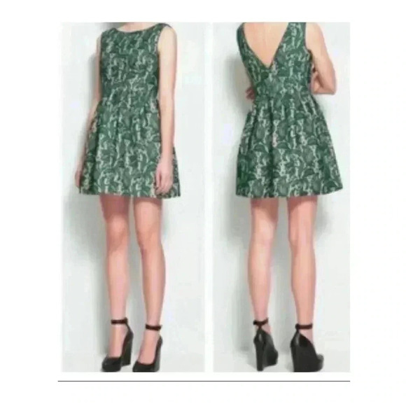 Zara Green Lace Tulip Mini Dress fully lined sleeveless - Picture 5 of 11